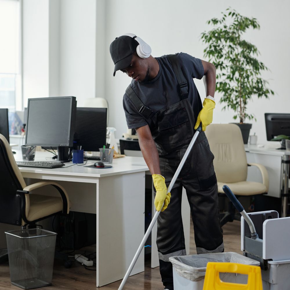 Büroreinigung hygienisch und diskret